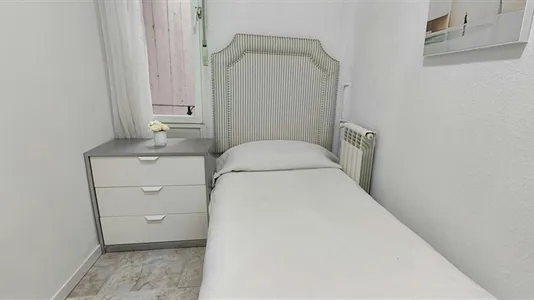 Rooms in Madrid Chamberí - photo 4