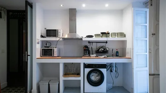 Rooms in Valencia Ciutat Vella - photo 8