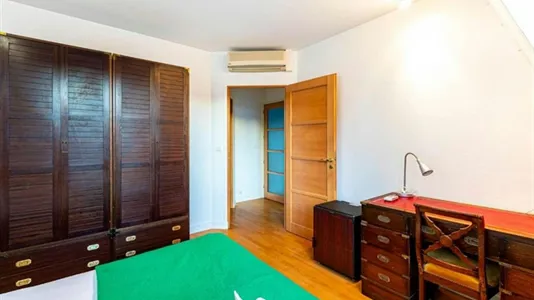 Apartments in Paris 8ème arrondissement - photo 9