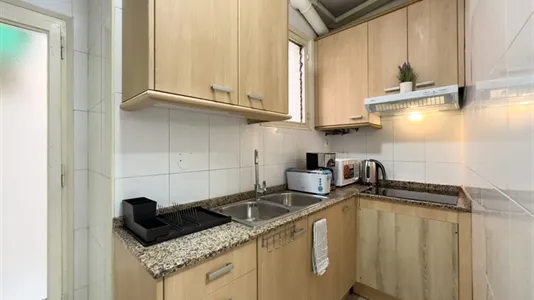 Rooms in Barcelona Eixample - photo 6