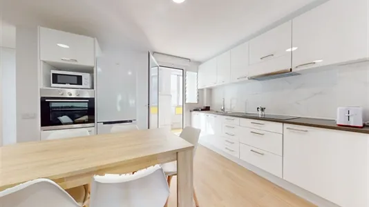 Rooms in Castellón de la Plana/Castelló de la Plana - photo 5