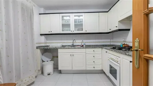Rooms in Castellar Oliveral - photo 8