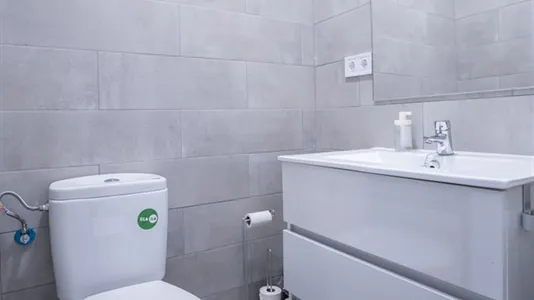 Rooms in Madrid Chamberí - photo 8