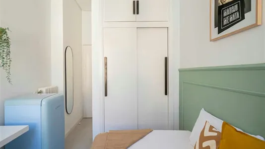 Rooms in Madrid Centro - photo 6