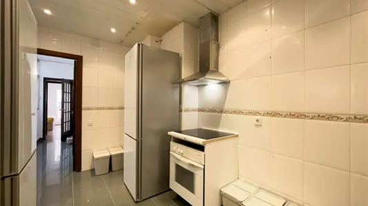 Rooms in Barcelona Eixample - photo 5