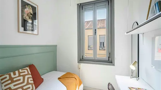 Rooms in Madrid Centro - photo 6