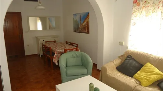 Rooms in Córdoba - photo 6