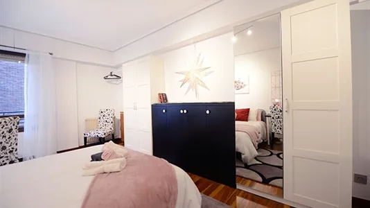 Rooms in Bilbao - photo 9