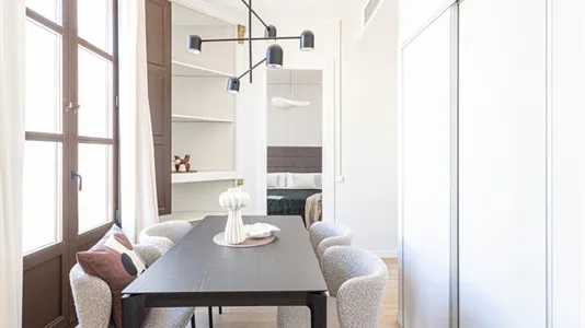 Apartments in Barcelona Ciutat Vella - photo 8