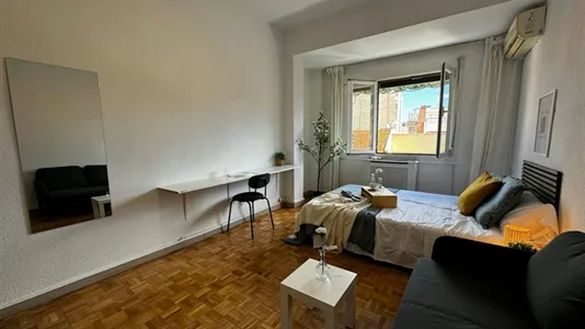 Rooms in Madrid Tetuán - photo 7