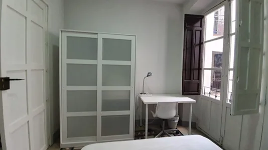 Rooms in Granada - photo 4