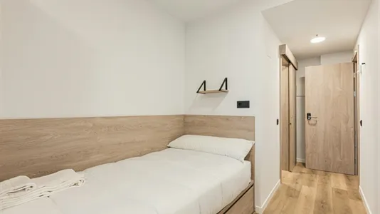 Rooms in Santander - photo 8
