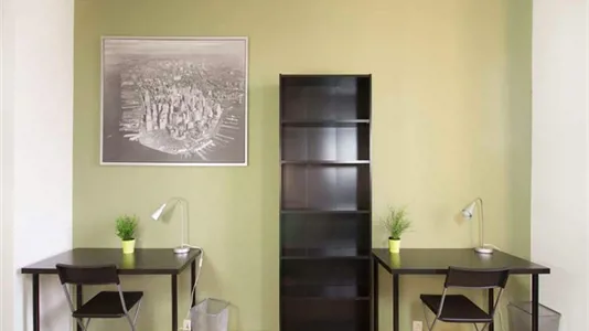 Rooms in Milano Zona 5 - Vigentino, Chiaravalle, Gratosoglio - photo 1