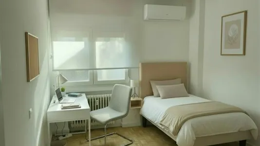 Rooms in Madrid Moncloa-Aravaca - photo 1