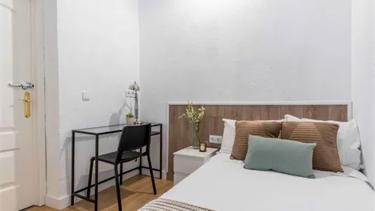 Rooms in Madrid Centro - photo 1