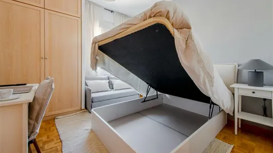 Rooms in Madrid Moncloa-Aravaca - photo 5