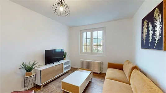 Rooms in Poitiers - photo 2