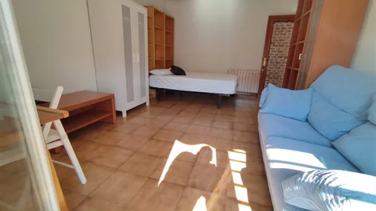 Rooms in Las Barranquillas - photo 5