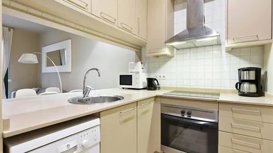Apartments in Barcelona Ciutat Vella - photo 7