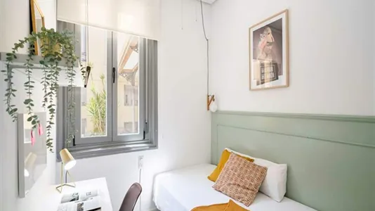 Rooms in Madrid Centro - photo 4