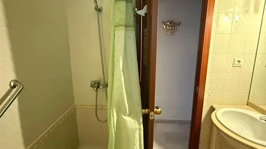 Rooms in Málaga - photo 10