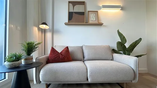 Apartments in El Encinar de los Reyes - photo 5