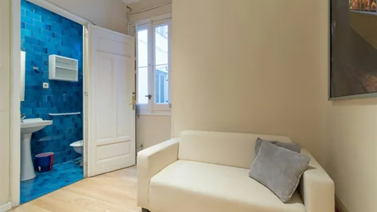 Rooms in Madrid Retiro - photo 10