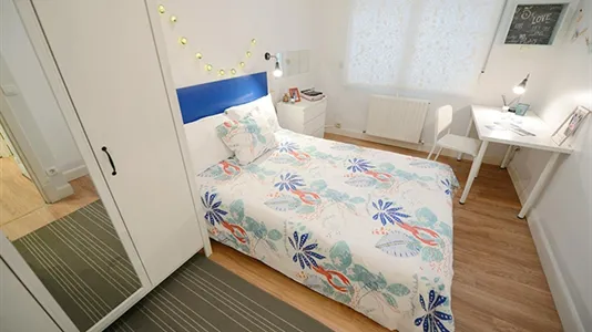 Rooms in Bilbao - photo 4