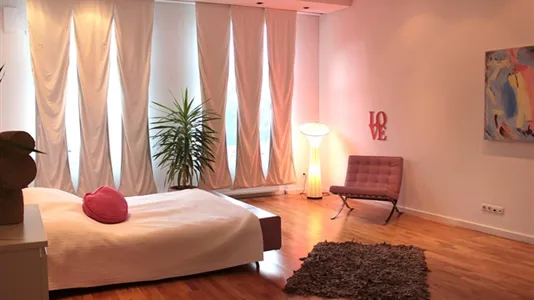 Apartments in Berlin Charlottenburg-Wilmersdorf - photo 9