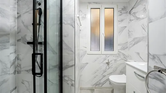 Rooms in Madrid Centro - photo 10