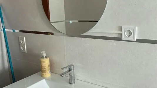 Rooms in Bilbao - photo 9