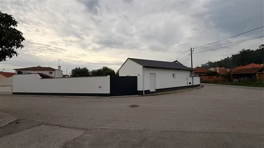 Houses in Ourém - photo 1