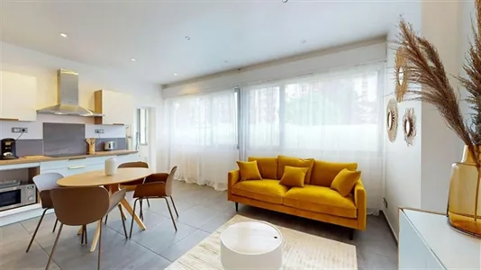 Rooms in Chambéry - photo 10