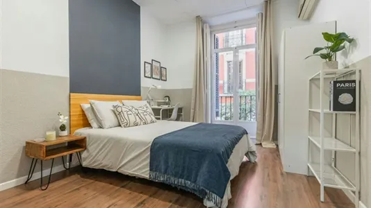 Rooms in Madrid Centro - photo 1