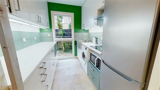 Rooms in Lyon - photo 9