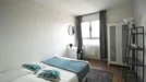Room for rent, Paris 20ème arrondissement, Paris, &lt;span class=&quot;blurred street&quot; onclick=&quot;ProcessAdRequest(7725272)&quot;&gt;&lt;span class=&quot;hint&quot;&gt;See streetname&lt;/span&gt;[xxxxxxxxxxxxx]&lt;/span&gt;