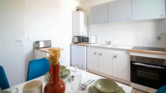 Rooms in Saint-Denis - photo 7