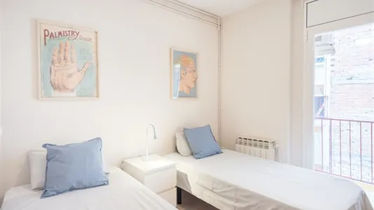 Apartments in Barcelona Eixample - photo 9