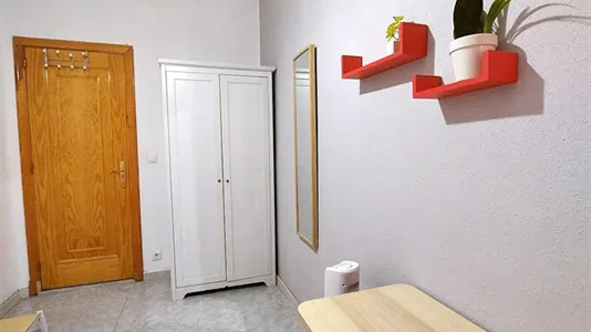 Rooms in Madrid Salamanca - photo 9