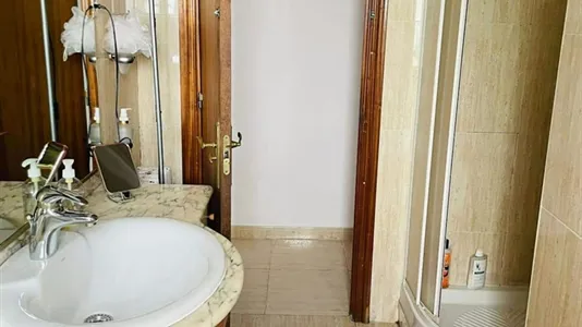 Rooms in Madrid Chamberí - photo 9