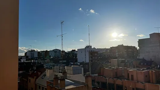 Rooms in Madrid Tetuán - photo 10