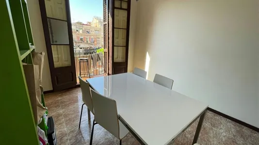 Rooms in Barcelona Eixample - photo 7