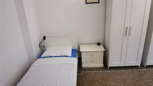 Rooms in Genoa - photo 7