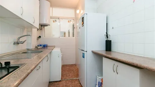 Rooms in Granada - photo 9