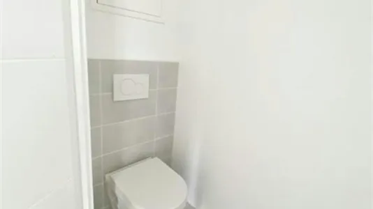 Apartments in Lyon - photo 9