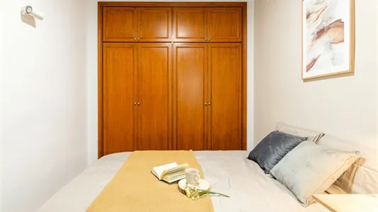 Rooms in Barcelona Eixample - photo 5