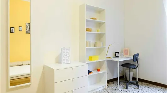 Rooms in Milano Zona 8 - Fiera, Gallaratese, Quarto Oggiaro - photo 8