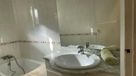 Rooms in Barcelona Sants-Montjuïc - photo 6