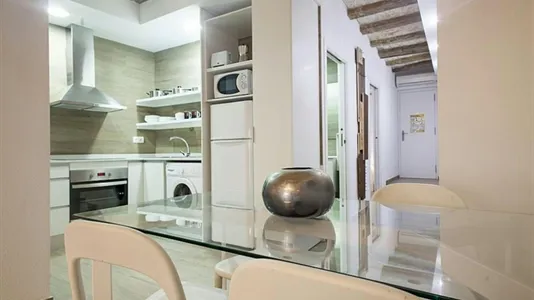 Apartments in Barcelona Ciutat Vella - photo 7