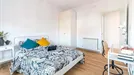 Room for rent, Madrid Tetuán, Madrid, &lt;span class=&quot;blurred street&quot; onclick=&quot;ProcessAdRequest(7755096)&quot;&gt;&lt;span class=&quot;hint&quot;&gt;See streetname&lt;/span&gt;[xxxxxxxxxxxxx]&lt;/span&gt;